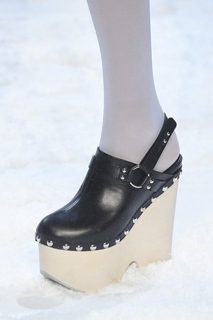 モンクレール ガム・ルージュ(MONCLER GAMME ROUGE) 2016-17年秋冬 ウィメンズコレクション  - 写真19