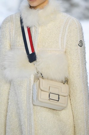モンクレール ガム・ルージュ(MONCLER GAMME ROUGE) 2016-17年秋冬 ウィメンズコレクション  - 写真30