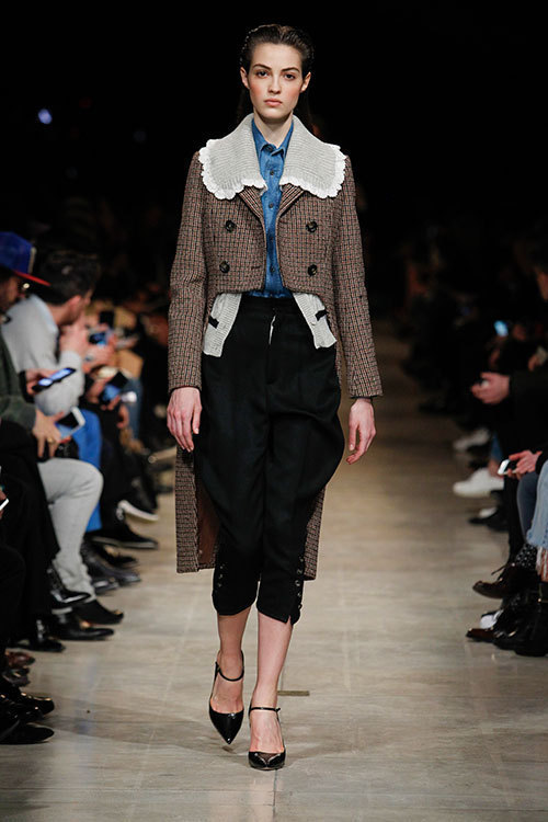 miumiu フリルコート　ブラック　40 ミュウミュウ 16年秋冬コレクション - 意表を突くミックス