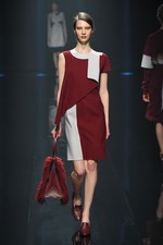 ハナエモリ マニュスクリ 2016-17年秋冬コレクション - 無機物と有機物の融合｜写真24