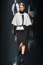 ハナエモリ マニュスクリ 2016-17年秋冬コレクション - 無機物と有機物の融合｜写真28