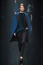 ハナエモリ マニュスクリ 2016-17年秋冬コレクション - 無機物と有機物の融合｜写真39