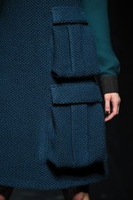 ハナエモリ マニュスクリ 2016-17年秋冬コレクション - 無機物と有機物の融合｜写真41