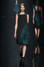 ハナエモリ マニュスクリ 2016-17年秋冬コレクション - 無機物と有機物の融合｜写真51