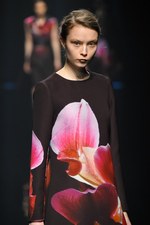 ハナエモリ マニュスクリ 2016-17年秋冬コレクション - 無機物と有機物の融合｜写真59