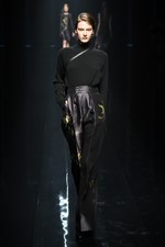 ハナエモリ マニュスクリ 2016-17年秋冬コレクション - 無機物と有機物の融合｜写真64