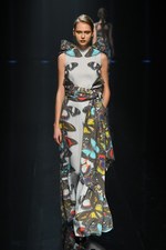 ハナエモリ マニュスクリ 2016-17年秋冬コレクション - 無機物と有機物の融合｜写真80