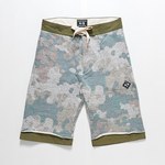 ミハラ ヤスヒロ×ビラボンのコレクションが登場、ミリタリー＆サーフを落とし込んだパーカーやTシャツなど｜写真5