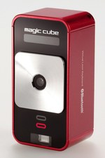 日本初上陸！話題のBluetooth搭載レーザーキーボード「マジックキューブ」 Android/iPhone/iPad対応｜写真3
