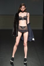 ピーチ・ジョン 2016年秋冬コレクション - 約10年ぶりのショー、レトロなパリジェンヌスタイル｜写真11