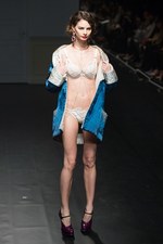 ピーチ・ジョン 2016年秋冬コレクション - 約10年ぶりのショー、レトロなパリジェンヌスタイル｜写真31