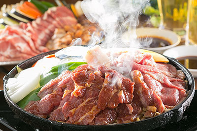 お花見ビヤガーデン 名古屋 鶴舞公園で開催 ジンギスカンや生ビール食べ飲み放題コースも ファッションプレス