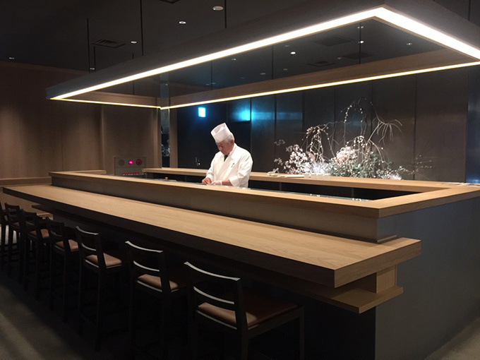 食と遊びが楽しめる新空間「チェックルームサービス」、大阪・心斎橋にオープン｜写真1