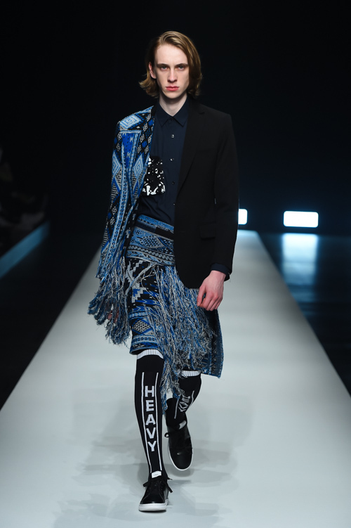 ヨシオクボ 2016-17年秋冬 <span>コレクション</span> - 写真27