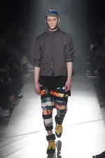 プラスチックトーキョー 2016-17年秋冬コレクション -  秩序と無秩序、渋谷のスクランブル交差点｜写真21