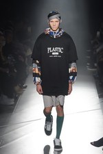 プラスチックトーキョー 2016-17年秋冬コレクション -  秩序と無秩序、渋谷のスクランブル交差点｜写真25