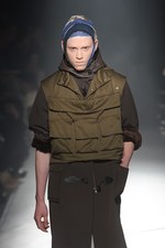 プラスチックトーキョー 2016-17年秋冬コレクション -  秩序と無秩序、渋谷のスクランブル交差点｜写真44