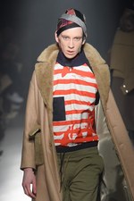 プラスチックトーキョー 2016-17年秋冬コレクション -  秩序と無秩序、渋谷のスクランブル交差点｜写真46