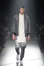 プラスチックトーキョー 2016-17年秋冬コレクション -  秩序と無秩序、渋谷のスクランブル交差点｜写真49