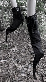 アリスアウアア 2016年秋冬コレクション - 徹底的に社会を遮断、ミノムシの“踊り“にも似た鼓動｜写真9