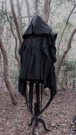 アリスアウアア 2016年秋冬コレクション - 徹底的に社会を遮断、ミノムシの“踊り“にも似た鼓動｜写真37