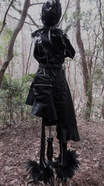 アリスアウアア 2016年秋冬コレクション - 徹底的に社会を遮断、ミノムシの“踊り“にも似た鼓動｜写真44