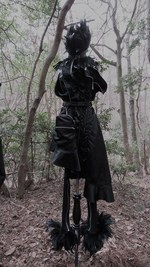 アリスアウアア 2016年秋冬コレクション - 徹底的に社会を遮断、ミノムシの“踊り“にも似た鼓動｜写真49