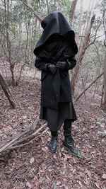 アリスアウアア 2016年秋冬コレクション - 徹底的に社会を遮断、ミノムシの“踊り“にも似た鼓動｜写真72