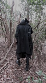 アリスアウアア 2016年秋冬コレクション - 徹底的に社会を遮断、ミノムシの“踊り“にも似た鼓動｜写真73