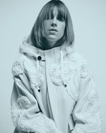 タロウ ホリウチ 2016-17年秋冬コレクション - 青空の下、入り乱れる自然と不自然｜写真2