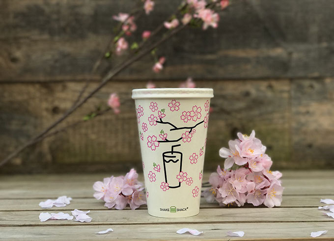 シェイク シャックから桜フレーバーの春限定シェイク「シャクラ シェイク」 | 写真