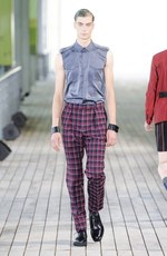 強さとエレガンスを兼ね備えたテーラード - ジョン ローレンス サリバンの2012年春夏コレクション｜写真17