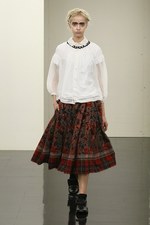 トリコ・コム デ ギャルソン 2016年秋冬コレクション - ベールに包まれた優しいフォークロア｜写真23