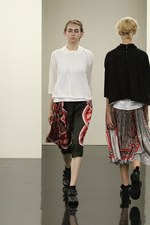 トリコ・コム デ ギャルソン 2016年秋冬コレクション - ベールに包まれた優しいフォークロア｜写真46