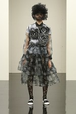 トリコ・コム デ ギャルソン 2016年秋冬コレクション - ベールに包まれた優しいフォークロア｜写真51