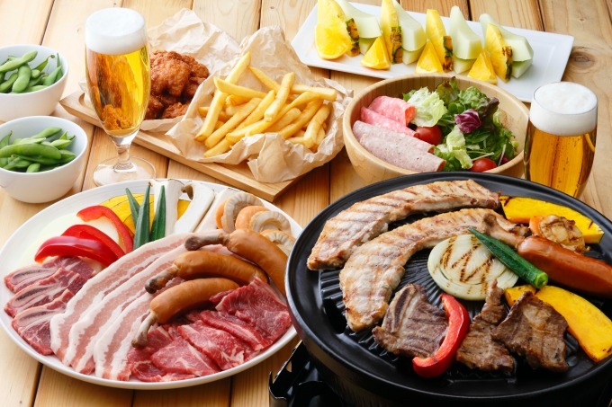 京都タワーで屋上ビアガーデン - 約50種のドリンクと豊富なフード、昼はバーベキューも開催｜写真24