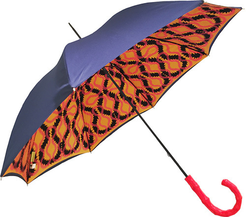 ヴィヴィアン・ウエストウッドの内側にプリントを施したユニークな雨傘 - ハンウェイとコラボ｜写真6