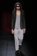 ボリュームと透明性をテーマに再解釈 メゾン マルタン マルジェラ(Maison Martin Margiela)、2012年春夏メンズコレクション｜写真4
