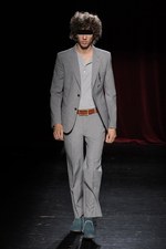 ボリュームと透明性をテーマに再解釈 メゾン マルタン マルジェラ(Maison Martin Margiela)、2012年春夏メンズコレクション｜写真15