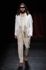 ボリュームと透明性をテーマに再解釈 メゾン マルタン マルジェラ(Maison Martin Margiela)、2012年春夏メンズコレクション｜写真20