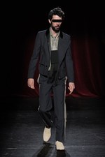 ボリュームと透明性をテーマに再解釈 メゾン マルタン マルジェラ(Maison Martin Margiela)、2012年春夏メンズコレクション｜写真22