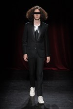 ボリュームと透明性をテーマに再解釈 メゾン マルタン マルジェラ(Maison Martin Margiela)、2012年春夏メンズコレクション｜写真25