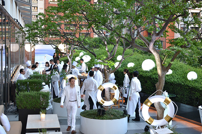 ドレスコードは白、南仏発祥のサマーナイトイベント「ソワレ ブランシュ」グランド ハイアット 東京で｜写真6