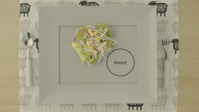 世界初の“スマート皿”「プレイティ」健康的な食習慣をサポート、一枚で無限のデザインパターン｜写真3
