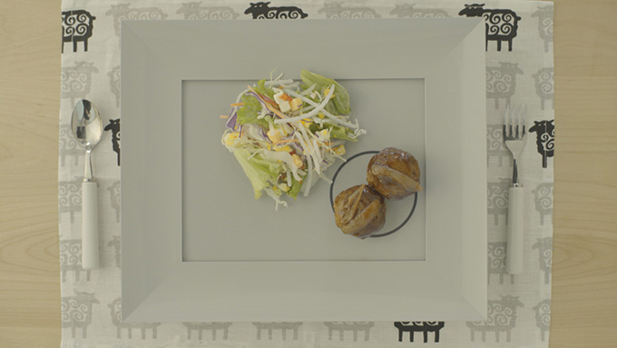 世界初の“スマート皿”「プレイティ」健康的な食習慣をサポート、一枚で無限のデザインパターン｜写真4