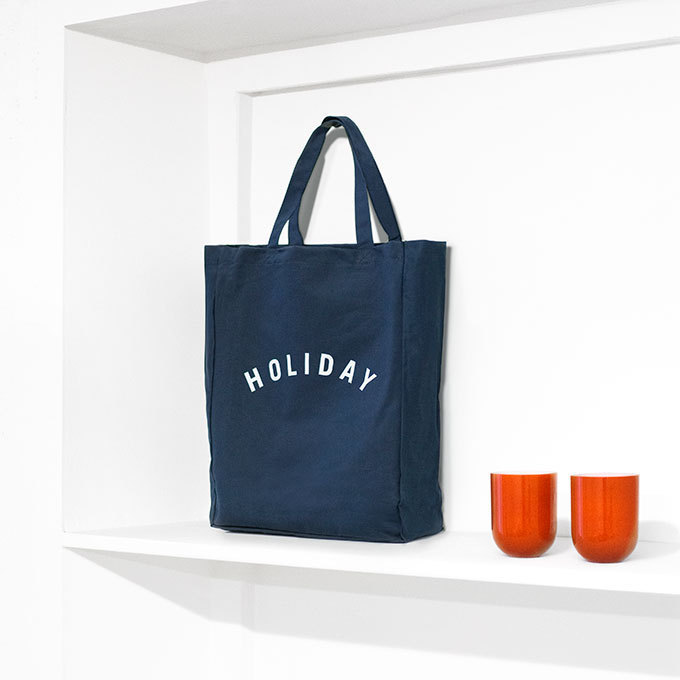 「ホリディ(HOLIDAY)」が日本上陸 - 雑誌『ホリディ マガジン』によるTシャツやトートバッグ｜写真12