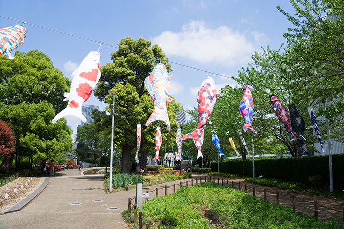 東京ミッドタウンのGWイベント「オープン ザ パーク」新緑の下、読書＆ヨガ、そしてハイボールを｜写真2