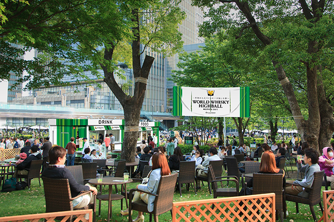 東京ミッドタウンのGWイベント「オープン ザ パーク」新緑の下、読書＆ヨガ、そしてハイボールを｜写真15