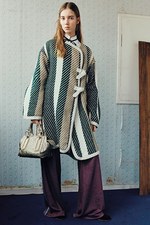 シーバイクロエ 2016年冬コレクション - 暖かく冷たいカラーで魅せる、リラックスとエレガント｜写真4