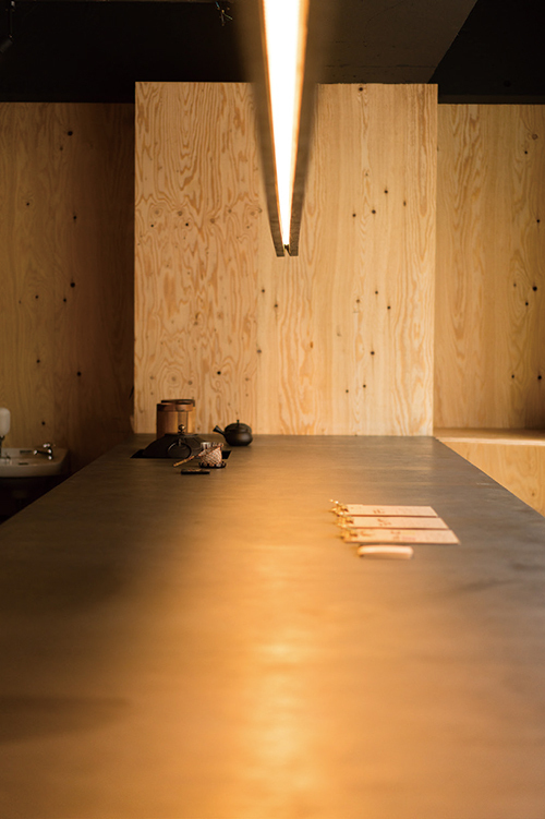 「アートレス クラフト ティー＆コーヒー」原宿に新カフェ - 茶室コンセプトの室内で味わう有機コーヒー｜写真3